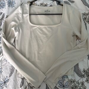 Hollister Off-White Long Sleeve Women's Tee